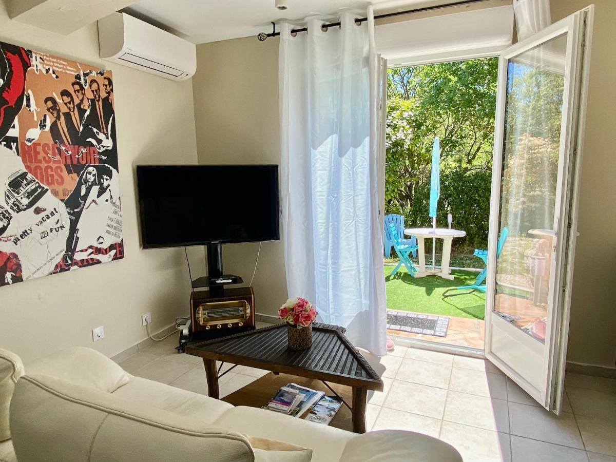 Bed and Breakfast La Vie Est Belle En Provence Tourves Exterior foto